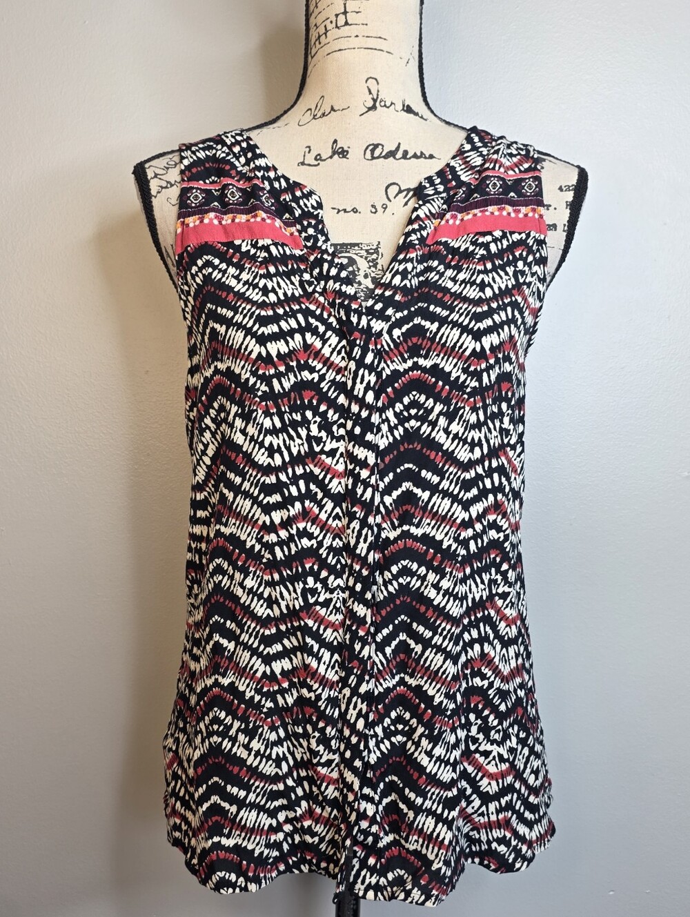 Sanctuary V-Neck Printed Sleeveless Camisole Sz Small
